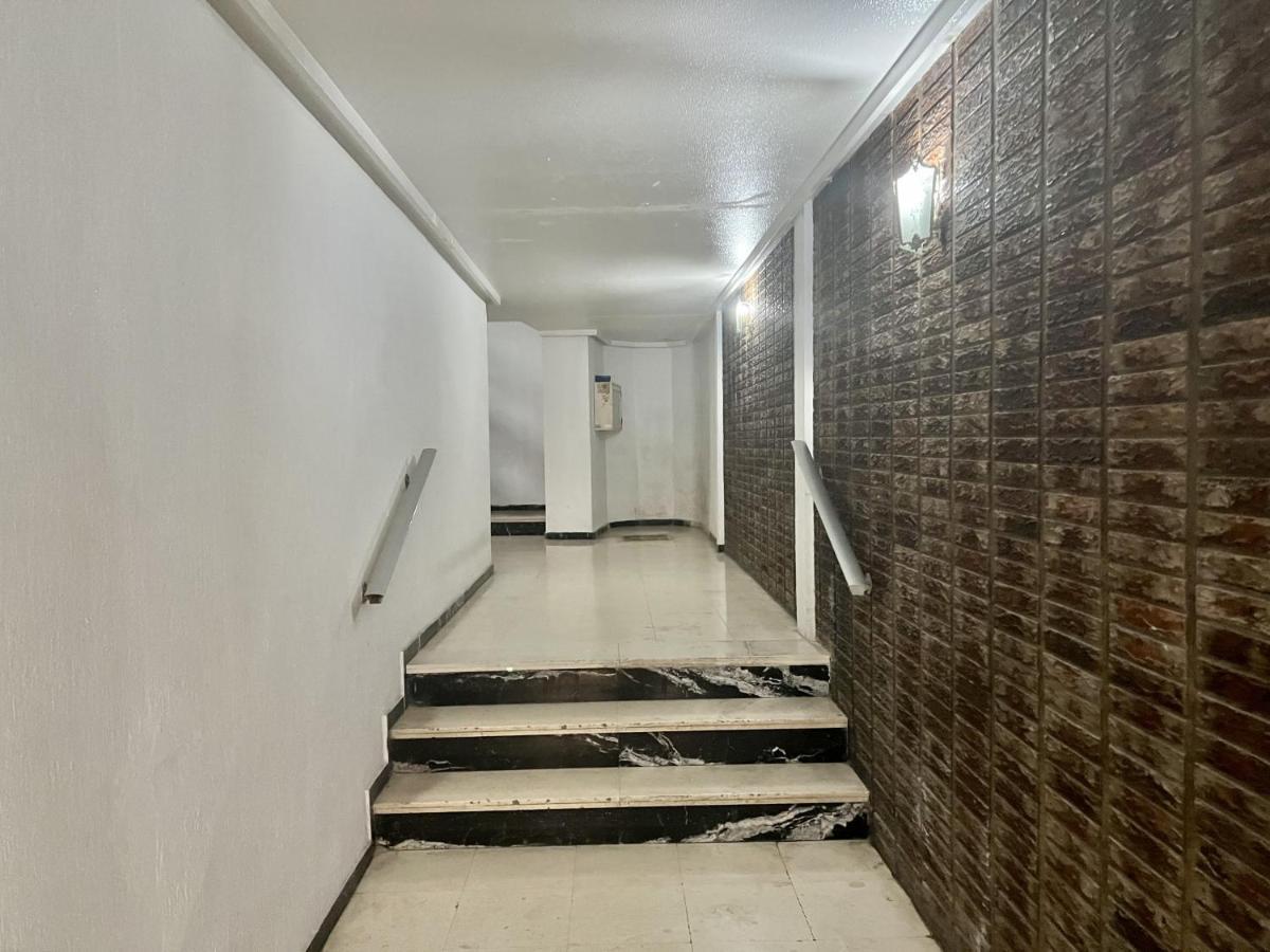 Cozy San Cristobal Apartment In Heart Of Alicante Exterior photo